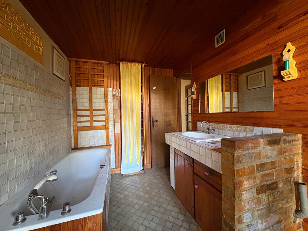 RIEC-SUR-BELON A vendre RIEC SUR BELON (29340) Maison 12 pièces 6 chambres 284 m2 15