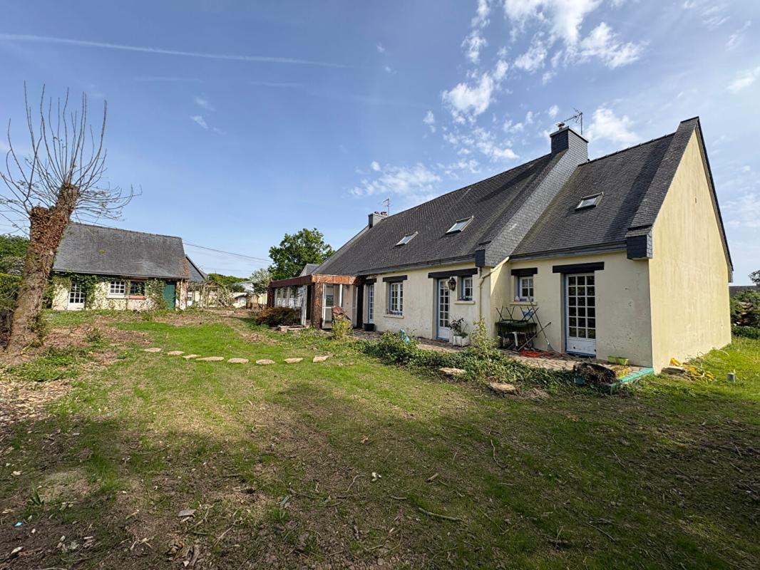 RIEC-SUR-BELON A vendre RIEC SUR BELON (29340) Maison 12 pièces 6 chambres 284 m2 17