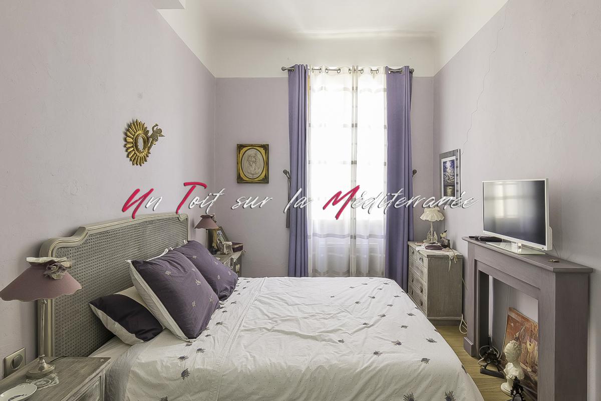 HYERES Appartement T2, 52m2 à Hyères les Palmiers, quartier historique 10