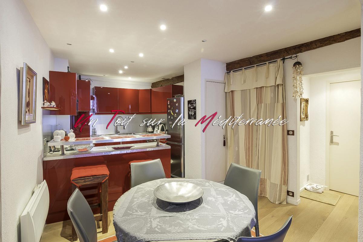 HYERES Appartement T2, 52m2 à Hyères les Palmiers, quartier historique 5