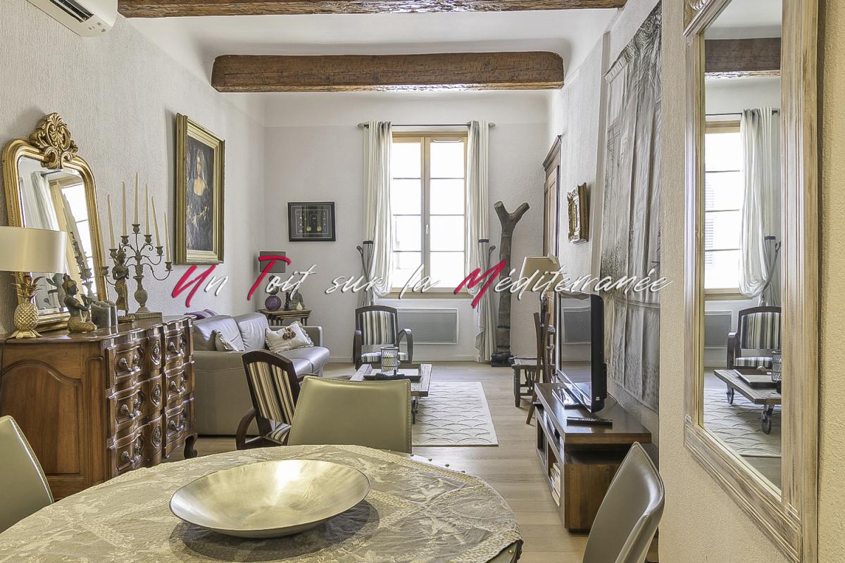 HYERES Appartement T2, 52m2 à Hyères les Palmiers, quartier historique 6