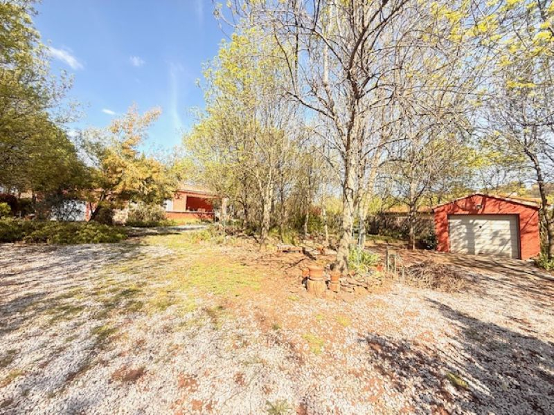 LE BOSC Maison plain-pied 4 pièces,100 m2 habitable, Piscine au sel, 2 garages 2