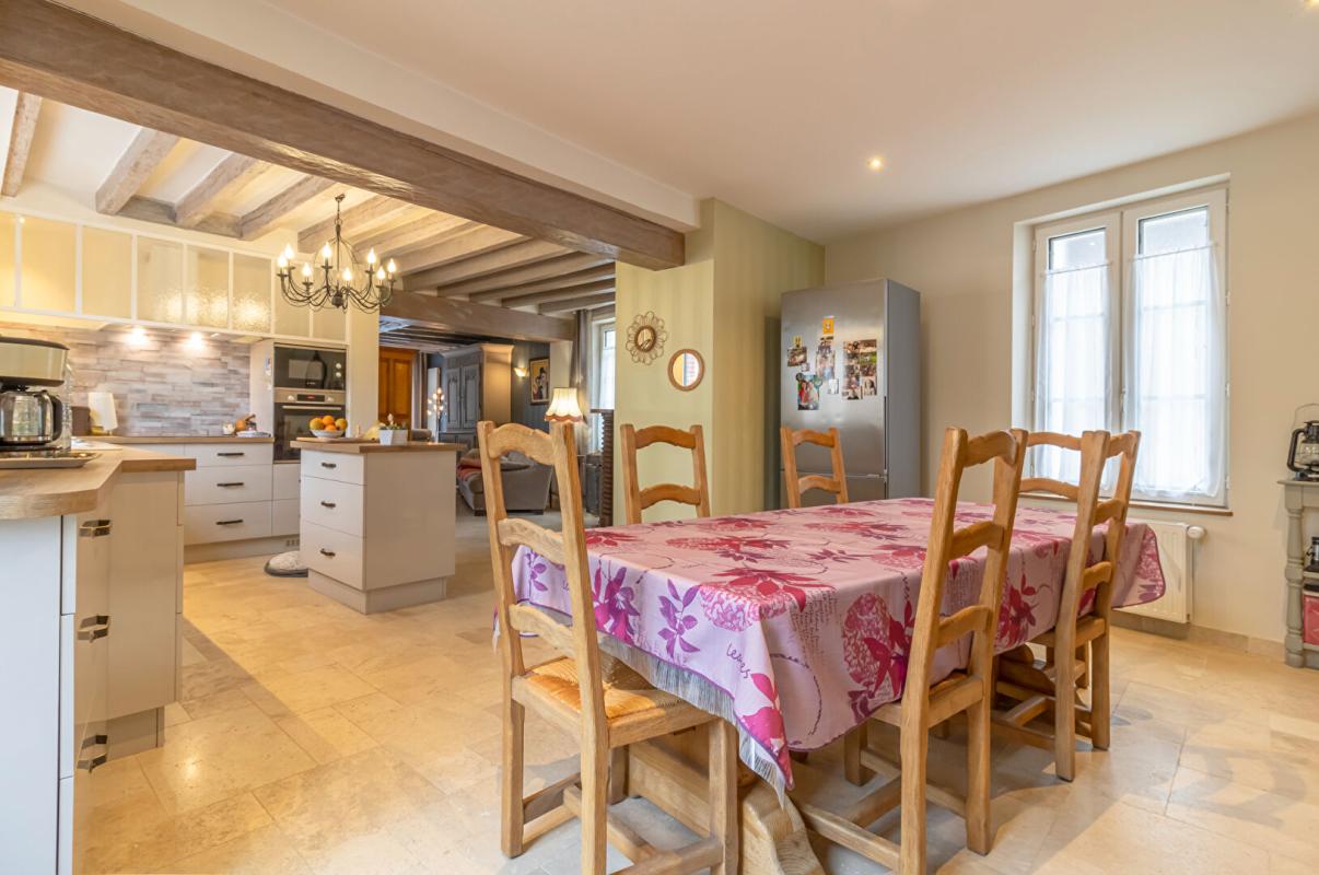 ROMORANTIN-LANTHENAY Maison Romorantin Lanthenay 8 pièce(s) 190 m2 18