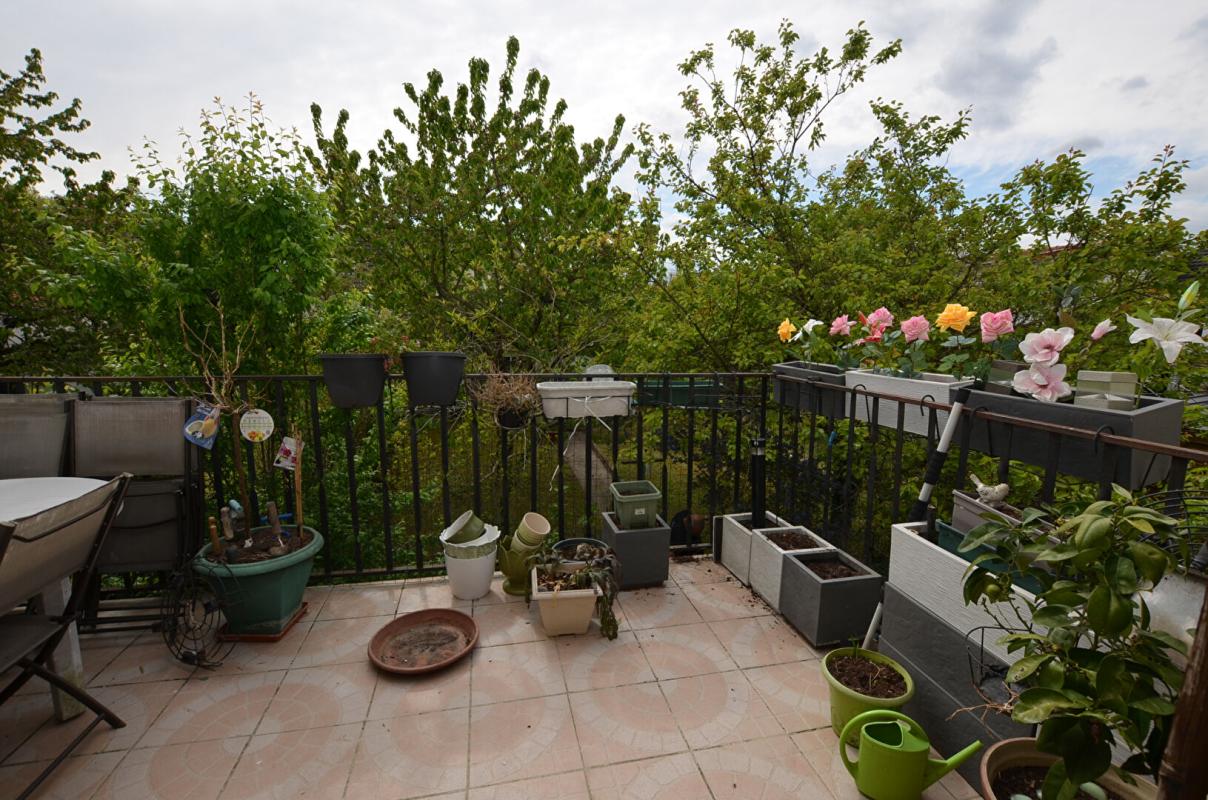 VIRY-CHATILLON Maison Viry Chatillon 6 pièce(s) 110 m² 1