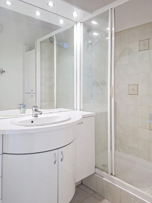 AIX-EN-PROVENCE Opportunité rare | Duplex T4 dernier étage, terrasse privative sur les toits , Aix-en-Provence" 13