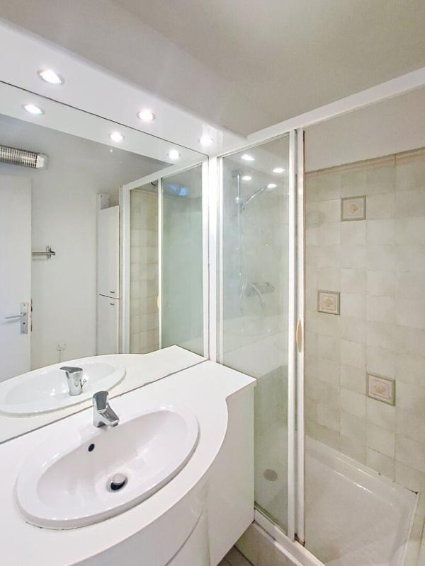 AIX-EN-PROVENCE Opportunité rare | Duplex T4 dernier étage, terrasse privative sur les toits , Aix-en-Provence" 14