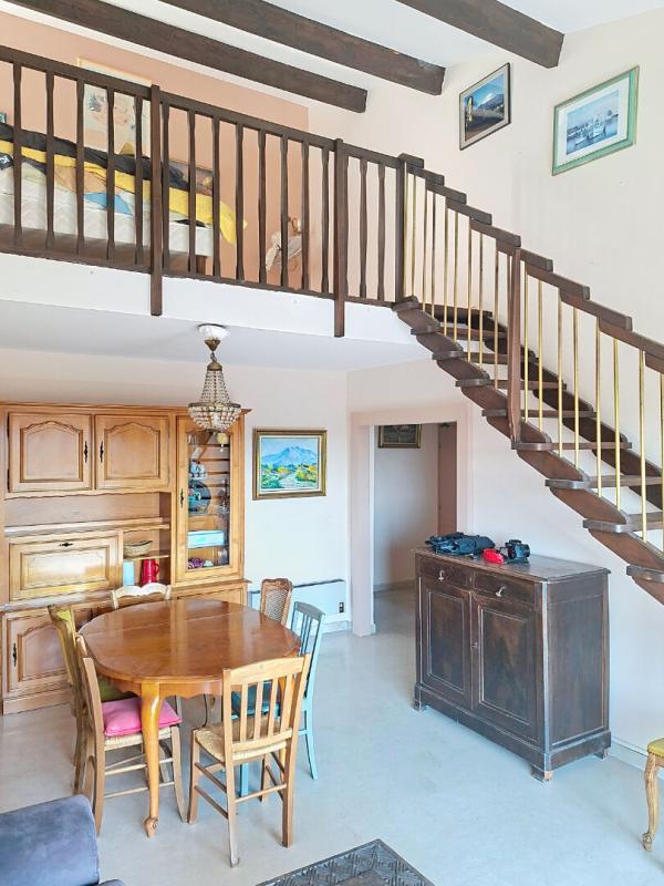 AIX-EN-PROVENCE Opportunité rare | Duplex T4 dernier étage, terrasse privative sur les toits , Aix-en-Provence" 3