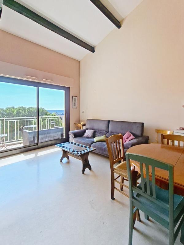 AIX-EN-PROVENCE Opportunité rare | Duplex T4 dernier étage, terrasse privative sur les toits , Aix-en-Provence" 6