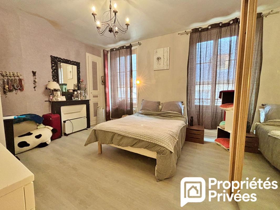 MEHUN-SUR-YEVRE Maison de ville 5 pièce(s) 106.88 m2 10