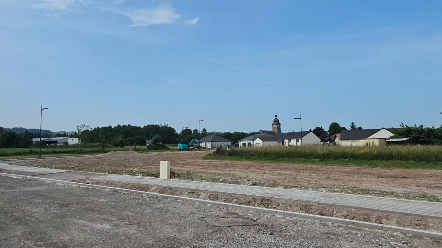 GRANGES-SUR-VOLOGNE À VENDRE - Terrain totalement viabilisé proche de Gérardmer - L'emplacement parfait pour votre future maison familiale ! 8