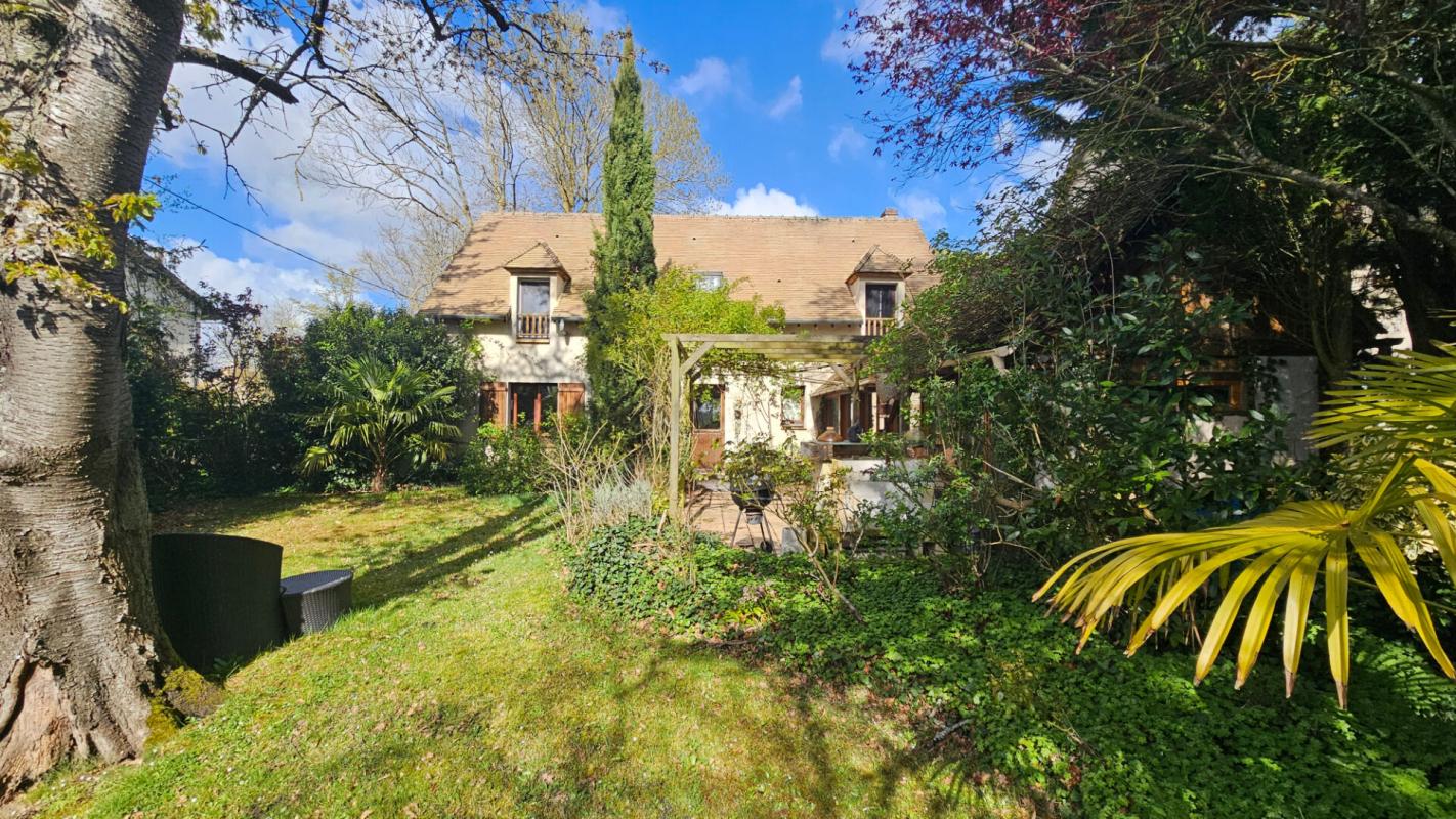 GAMBAIS Gambais / Maison 151 m2 au calme / A 2 mn de Houdan et N12 2