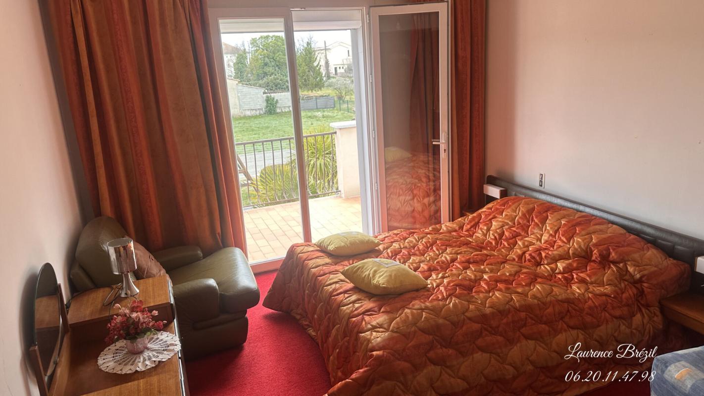 ORAISON En exclusivité à Oraison, Maison individuelle de  217 m2 sur un terrain clos et arboré de  plus de 1500 m² 6