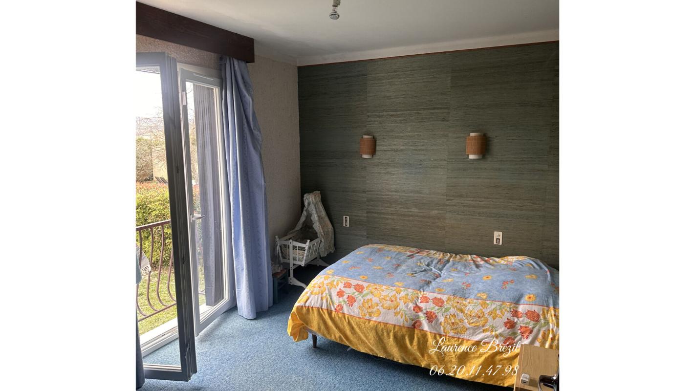 ORAISON En exclusivité à Oraison, Maison individuelle de  217 m2 sur un terrain clos et arboré de  plus de 1500 m² 7