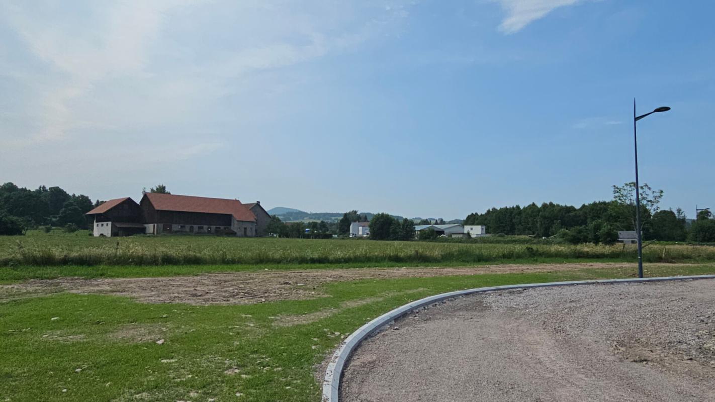 EPINAL À VENDRE  - MAGNIFIQUE Terrain totalement viabilisé PROCHE EPINAL L'emplacement parfait pour votre future maison familiale ! 2