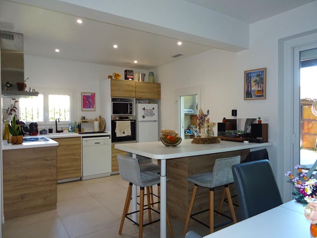 SAINT-PIERRE-DU-MONT Landes 40280 Saint-Pierre-du-Mont , maison 103 m² 5