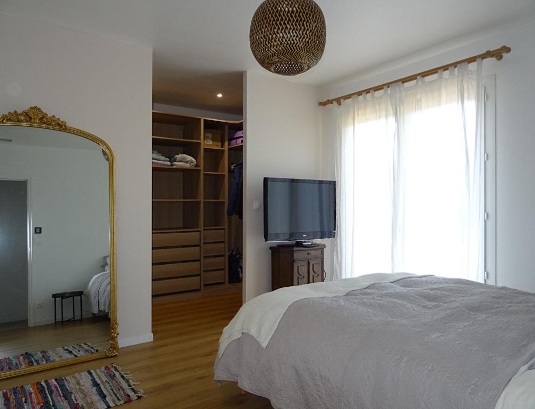 SAINT-PIERRE-DU-MONT Landes 40280 Saint-Pierre-du-Mont , maison 103 m² 7