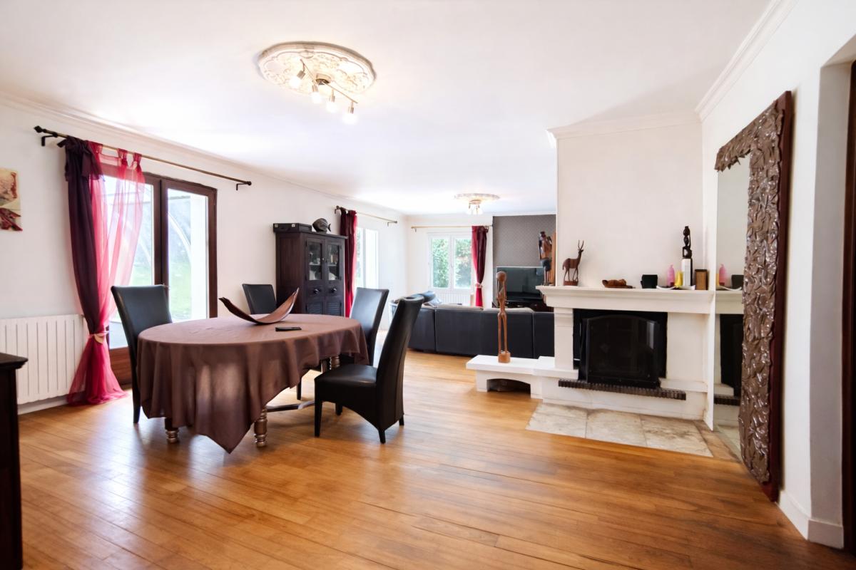 GRACES Maison familiale avec piscine - Grâces -  5-6 chambres 3