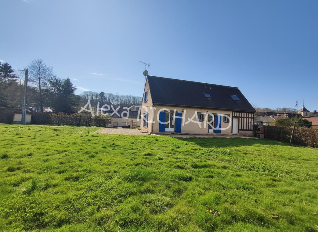 LA FERRIERE-SUR-RISLE Maison 6 pièces 14