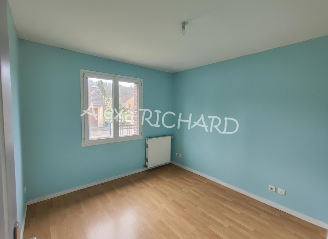 LA FERRIERE-SUR-RISLE Maison 6 pièces 6