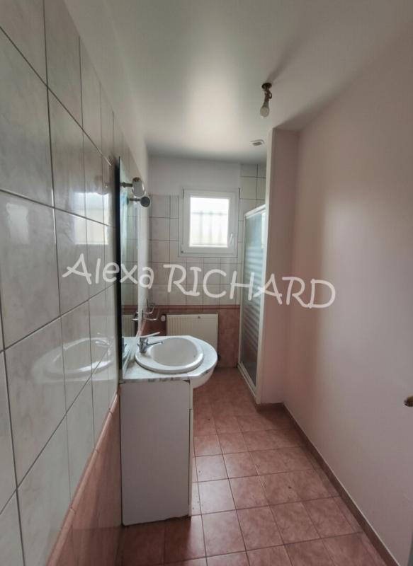 LA FERRIERE-SUR-RISLE Maison 6 pièces 7