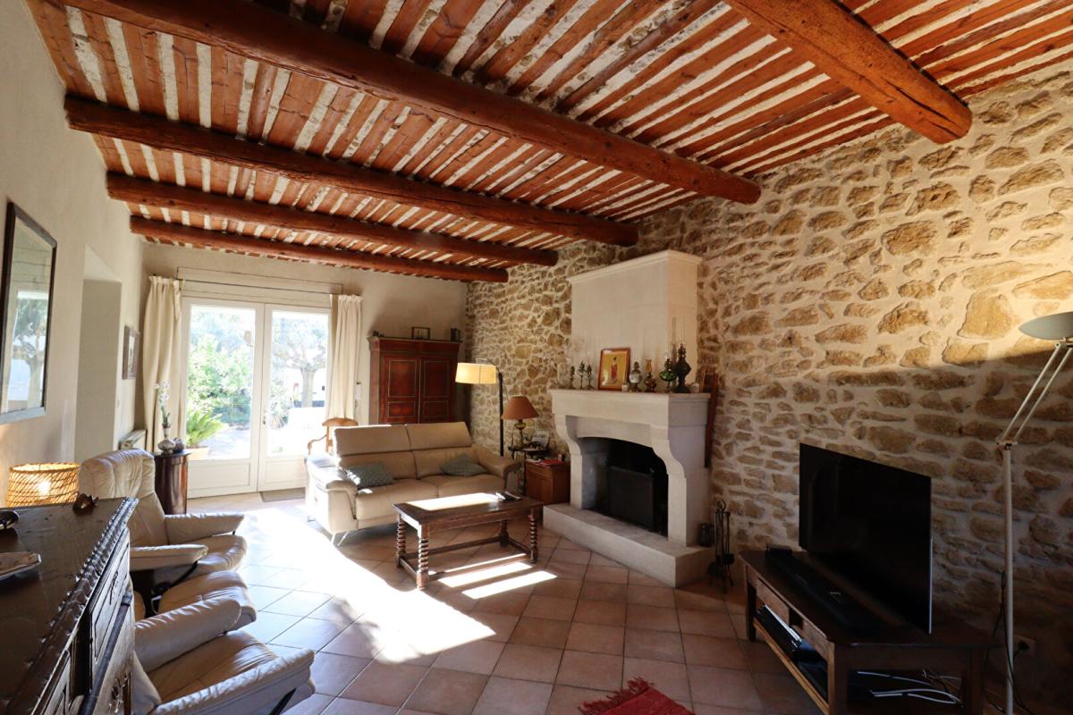 BEDARRIDES Mas en pierre Bédarrides 8 pièce(s) 210 m2 7