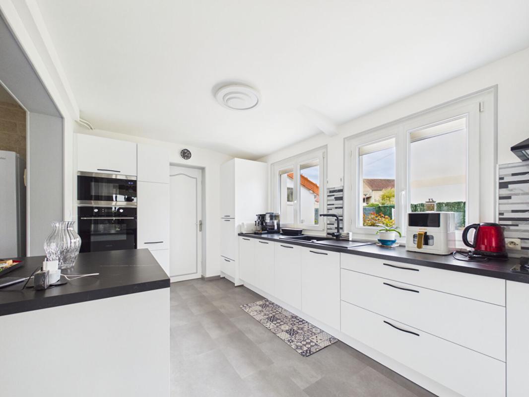 CHATELLERAULT Maison Chatellerault 4 pièce(s) 107 m2 4