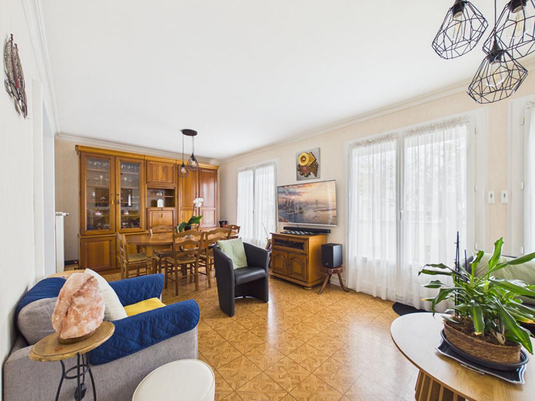 CHATELLERAULT Maison Chatellerault 4 pièce(s) 107 m2 7