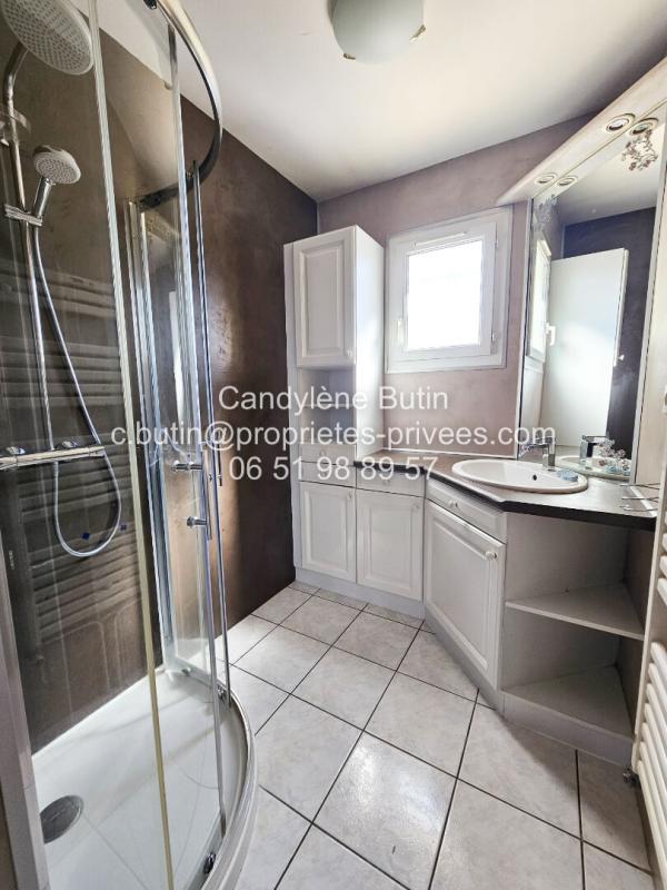 LESPIGNAN Villa  4 pièce(s) 107m2 Ave grand garage et piscine 10