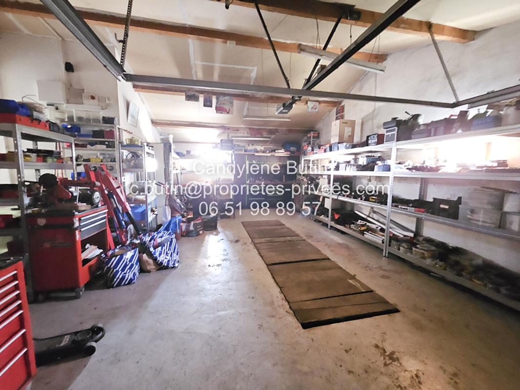 LESPIGNAN Villa  4 pièce(s) 107m2 Ave grand garage et piscine 15