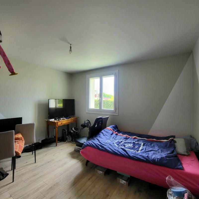 NONANCOURT Maison de plain-pied 5 pièces (110 m²), 27320 Nonancourt 3 chambres, garage, abris en bois, terrain clos de 1035 m². Prix HAI : 187 200 12