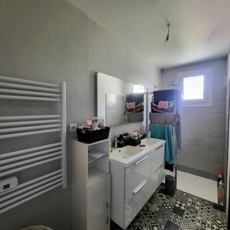 NONANCOURT Maison de plain-pied 5 pièces (110 m²), 27320 Nonancourt 3 chambres, garage, abris en bois, terrain clos de 1035 m². Prix HAI : 187 200 13