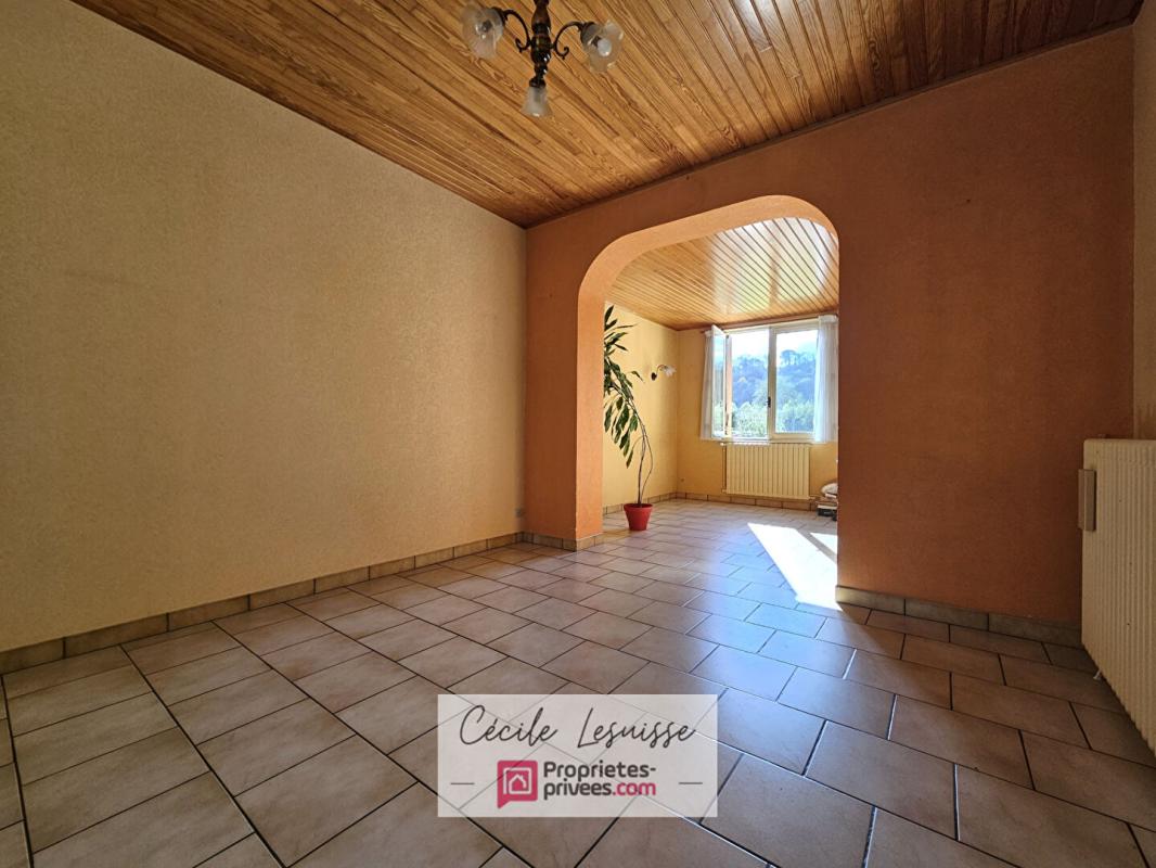 LILLEBONNE Maison proche du centre-ville avec grand terrain 4