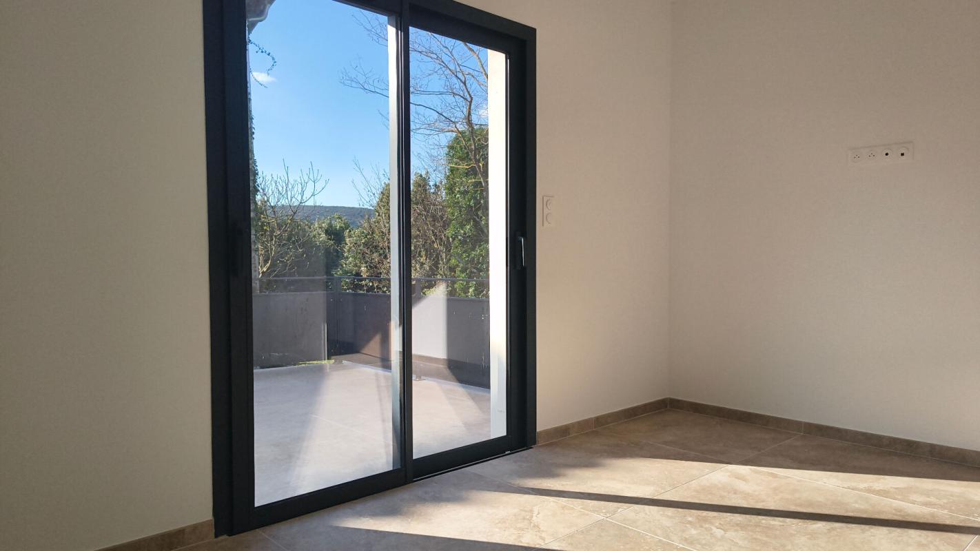 VALLON-PONT-D'ARC VILLA neuve 3 CH  avec piscine,Vallon Pont D Arc 4 pièce(s) 106.78 m2 trés belle prestation proche centre ville 12