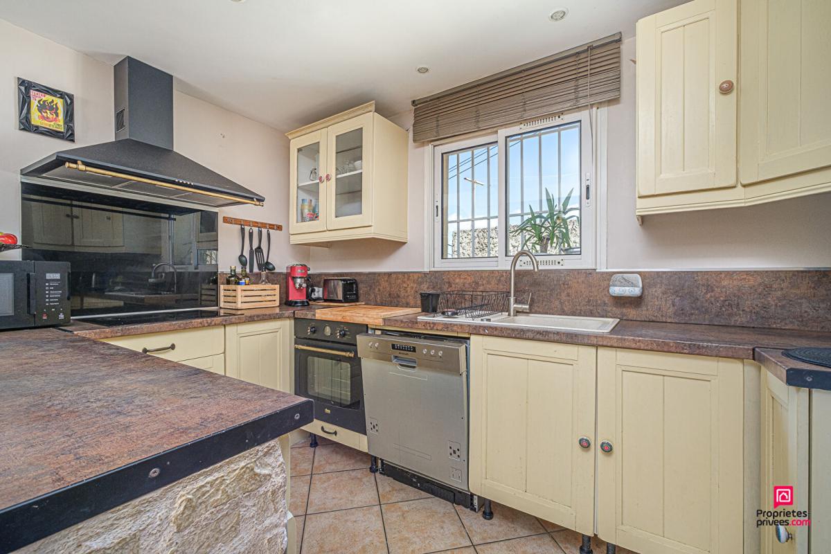 MARSEILLE-11E-ARRONDISSEMENT Maison  5 pièce(s) 124 m2 avec piscine 11