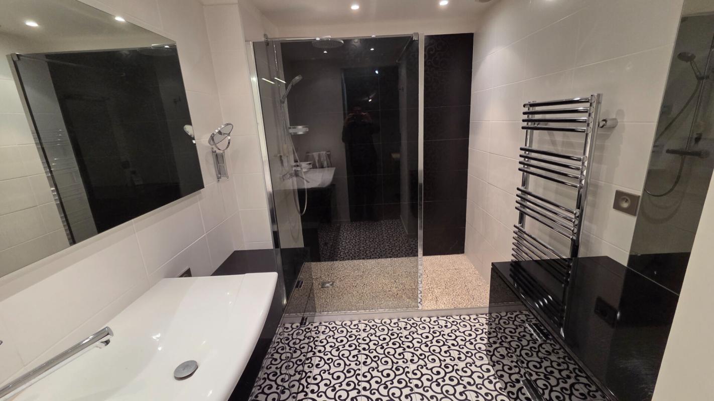 AIX-LES-BAINS Rare Aix les Bains Appartement 5 pièce(s) 14