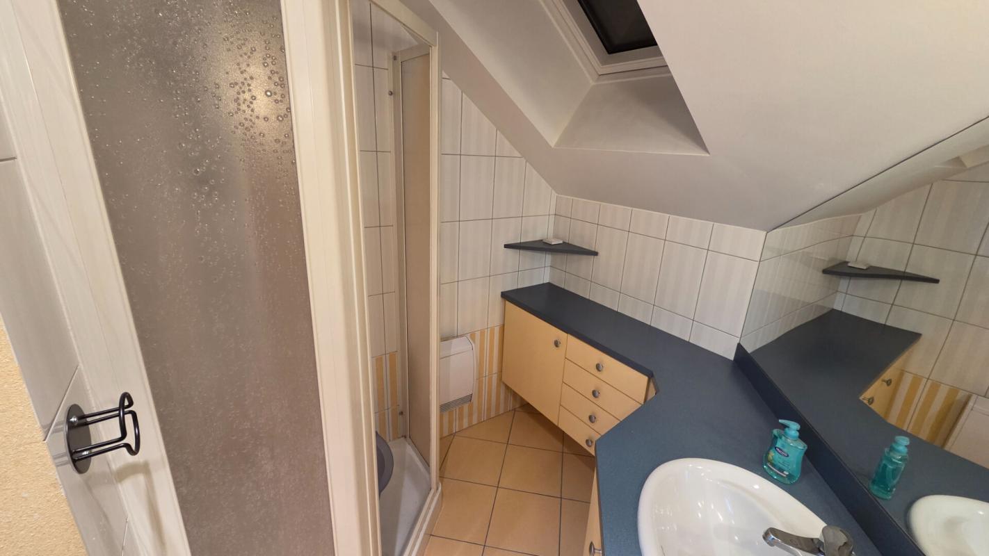 AIX-LES-BAINS Rare Aix les Bains Appartement 5 pièce(s) 17