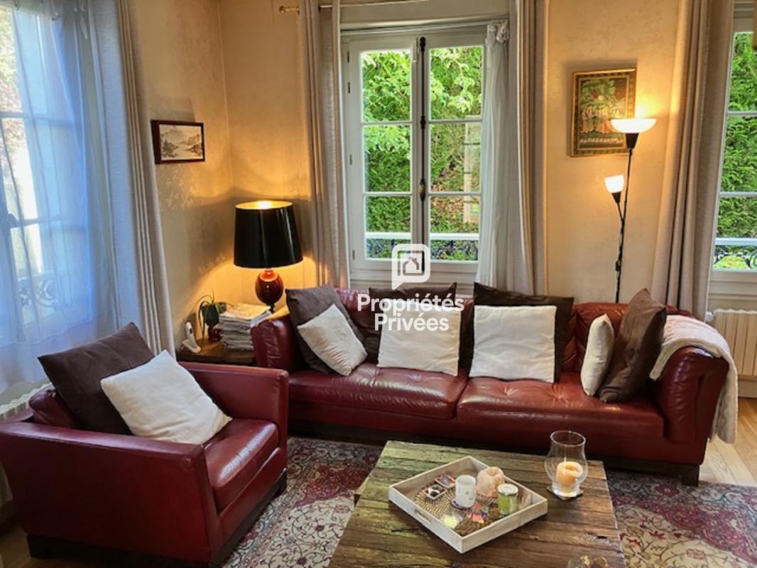 MONTFORT-L'AMAURY Maison de charme au coeur de Montfort L'Amaury 4