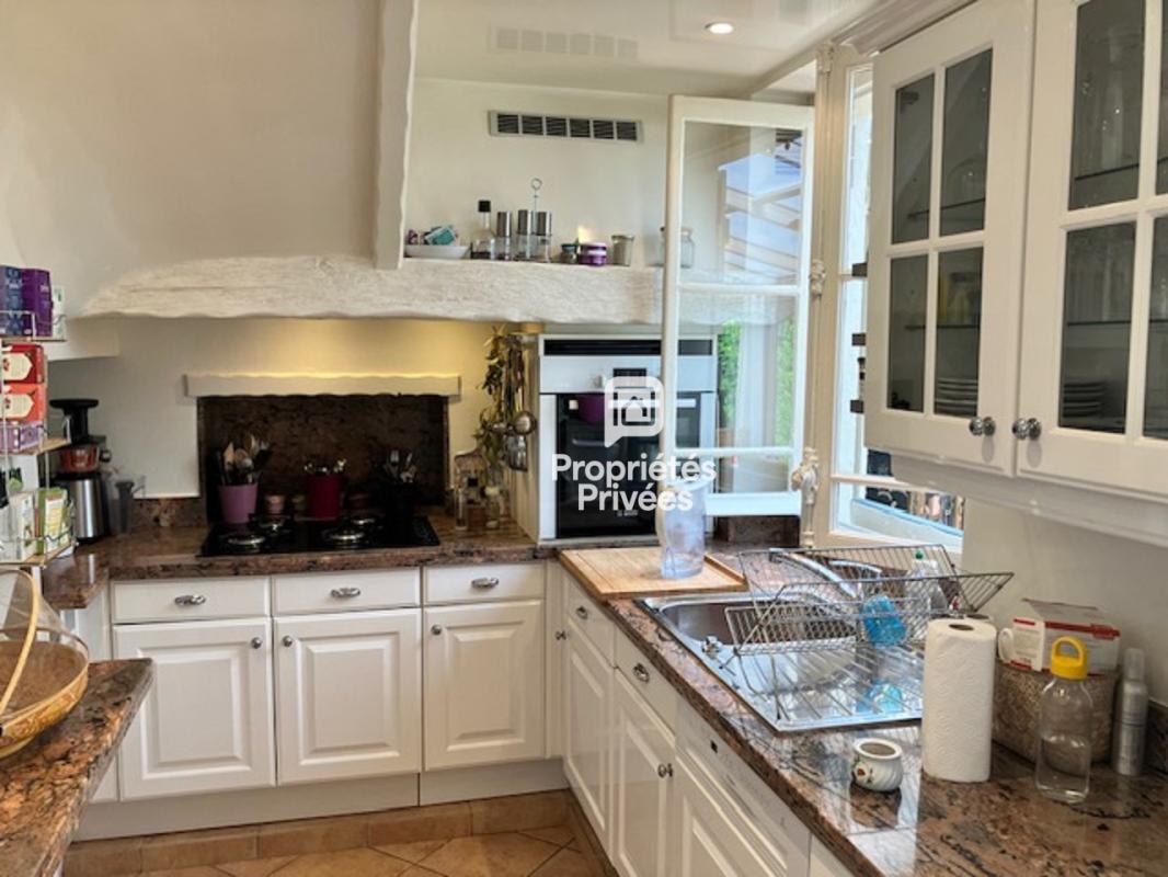 MONTFORT-L'AMAURY Maison de charme au coeur de Montfort L'Amaury 5