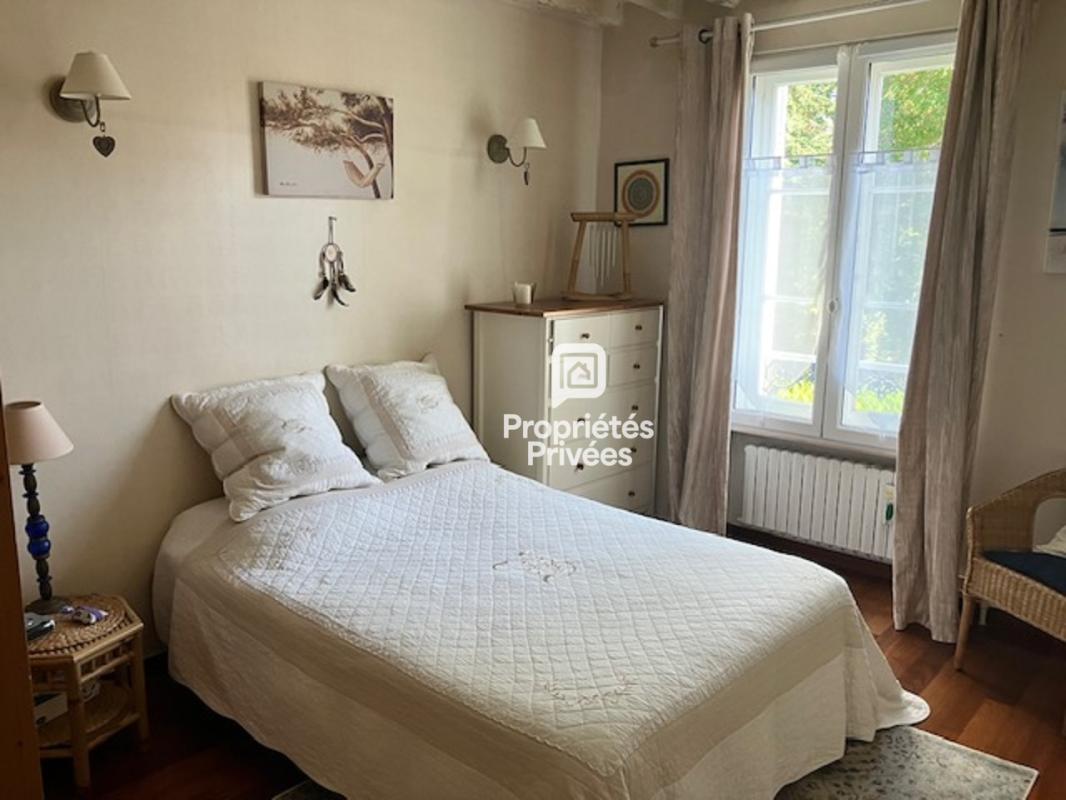 MONTFORT-L'AMAURY Maison de charme au coeur de Montfort L'Amaury 9