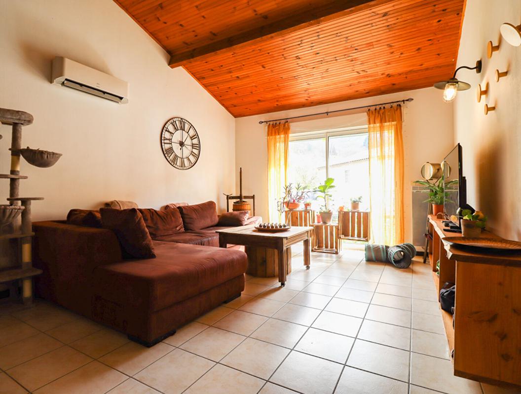 AIGUEFONDE Maison de plain-pied 76 m²  - 2 chambres - Jardin - Garage - Environnement calme 3