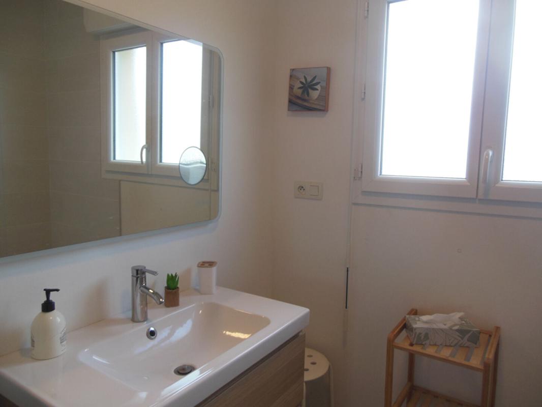 SAINT-GEORGES-DE-DIDONNE Maison 3 chambres avec jardin, garage et parking 17