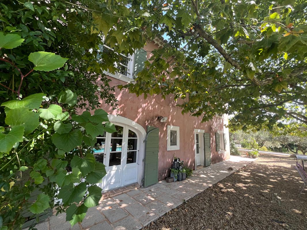 UZES Bastide  d'exception aux portes d'Uzès 13