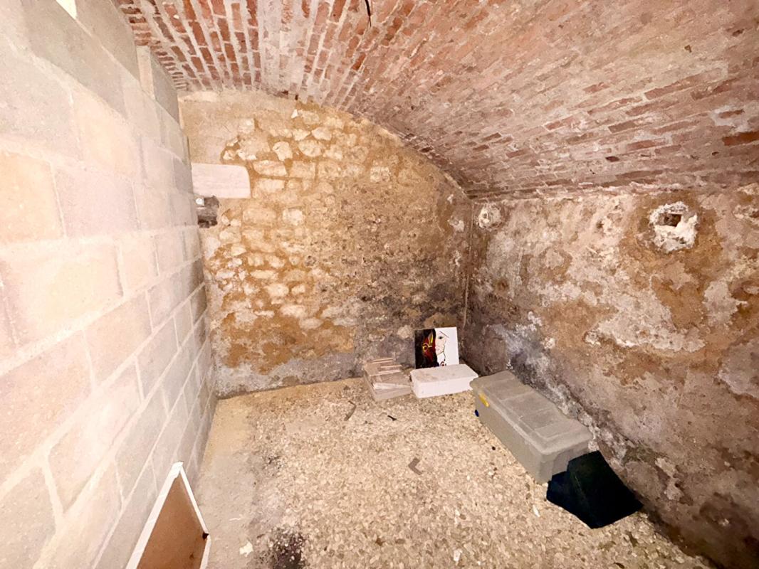 AUXERRE Appartement Auxerre 3 pièces 75 m² (50 m² carrez) Hyper-centre 7