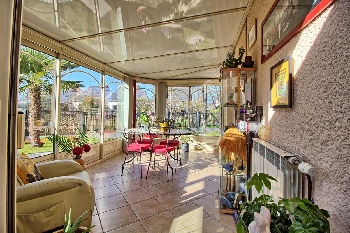 SAINT-SYLVAIN-D'ANJOU Maison centre Saint sylvain d'Anjou 120 m2 au calme square 4 chambres 8