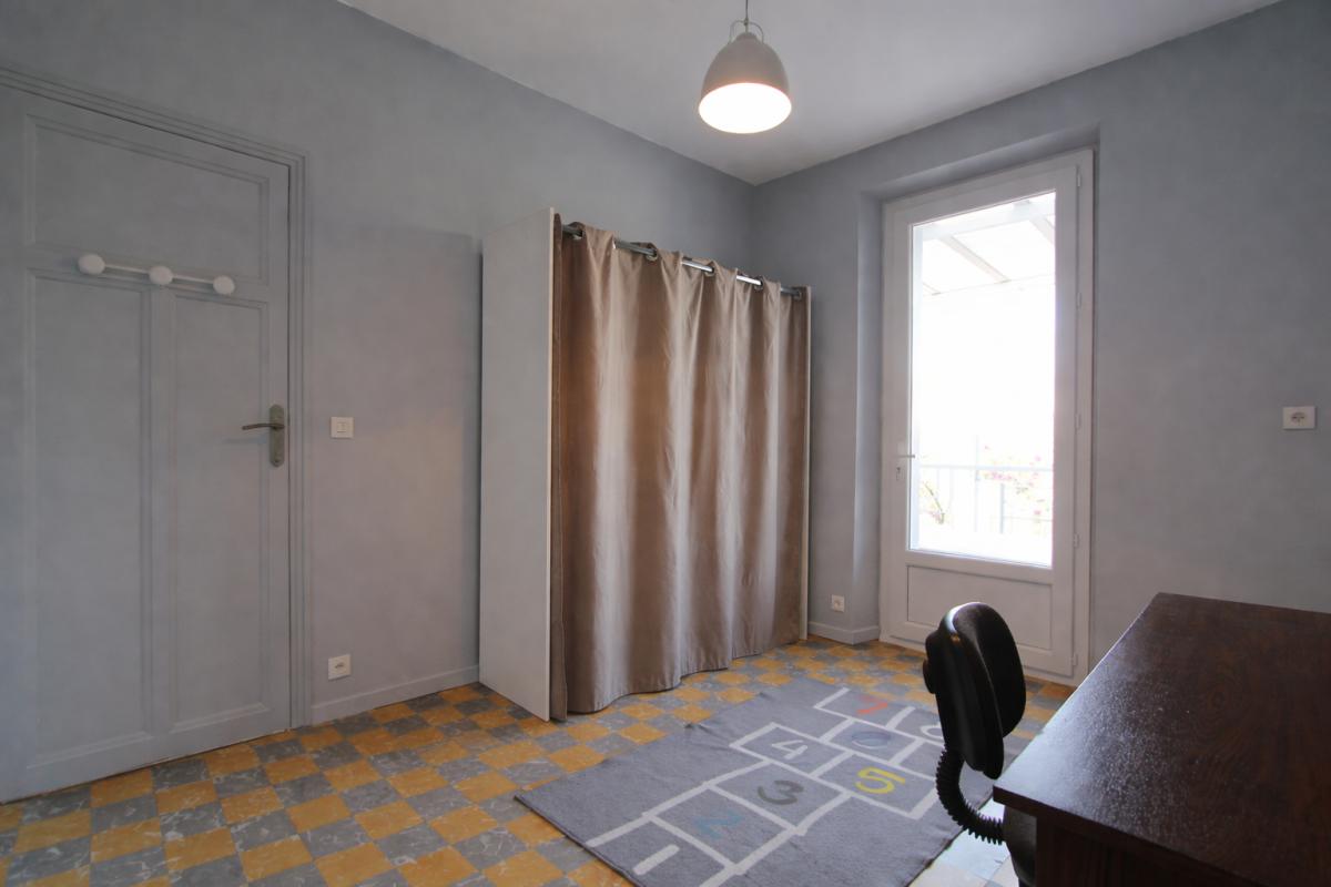 FERRALS-LES-CORBIERES Maison Ferrals Les Corbieres 6 pièce(s) 137.80 10