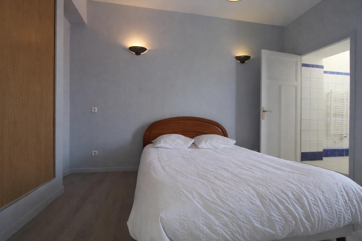 FERRALS-LES-CORBIERES Maison Ferrals Les Corbieres 6 pièce(s) 137.80 9