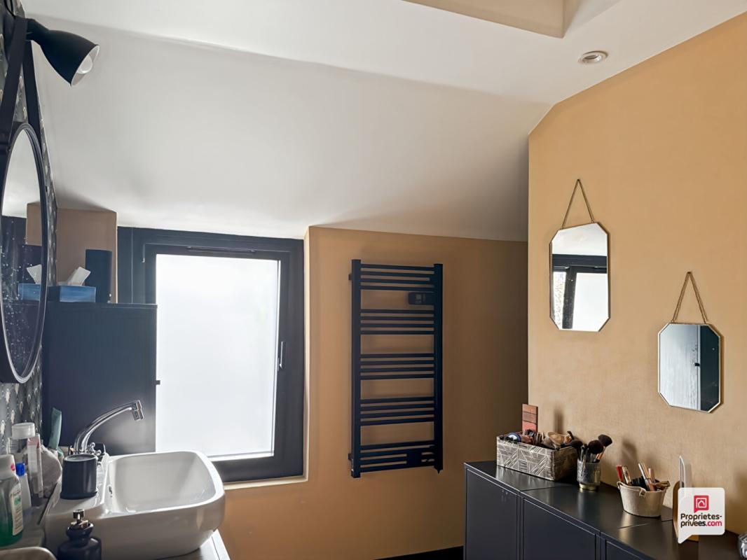 SABLE-SUR-SARTHE Maison Sable Sur Sarthe 7 pièce(s) 133 m2 10