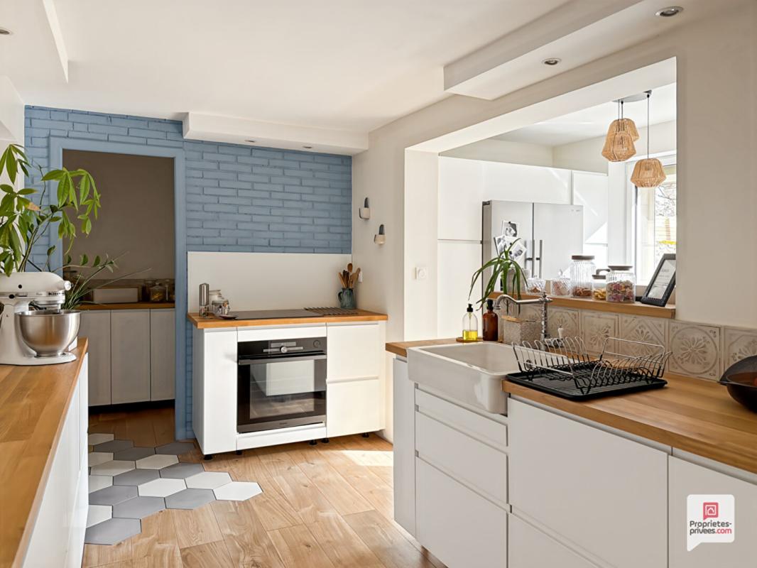 SABLE-SUR-SARTHE Maison Sable Sur Sarthe 7 pièce(s) 133 m2 3