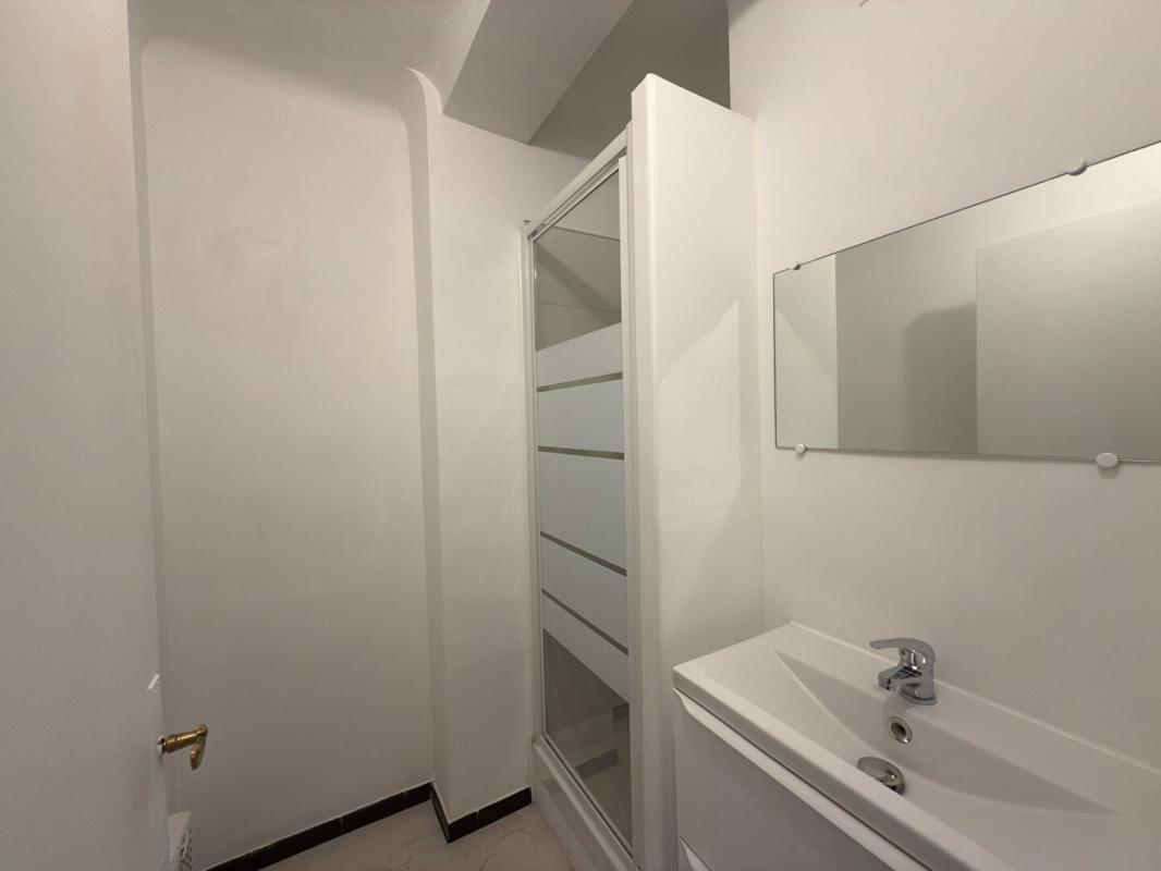 BEZIERS Appartement 3 pièces à Beziers 10