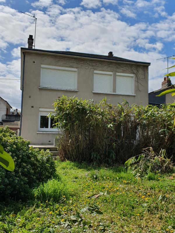 CHATEAUROUX Maison de ville 150 m2 4 chambres + garage + parking + jardin 3